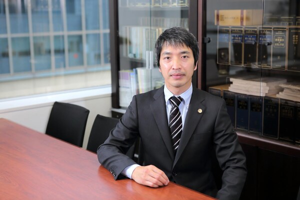 岩永 和大弁護士のインタビュー写真