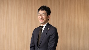 藤井 哲也弁護士のインタビュー写真