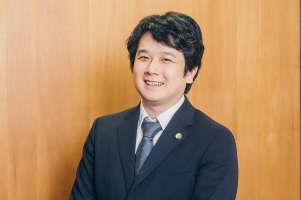 橋ノ本 八洋弁護士のインタビュー写真