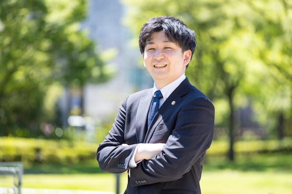 小山 秀弁護士のインタビュー写真