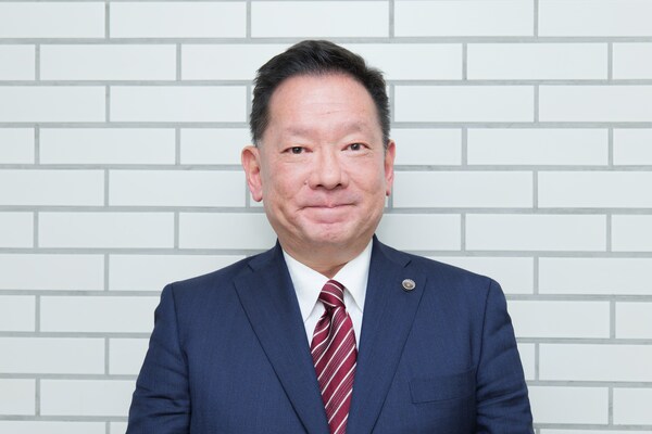 村井 潤弁護士のインタビュー写真