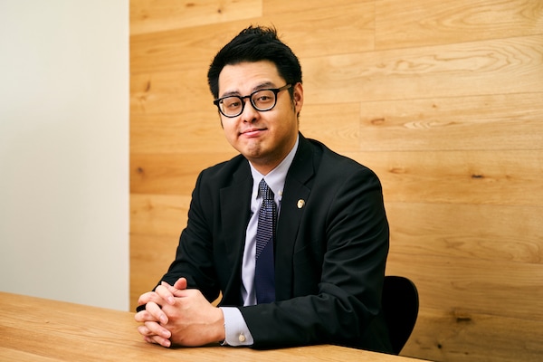 小林 弘明弁護士のインタビュー写真