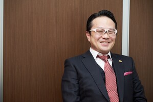 板倉 武志弁護士のインタビュー写真