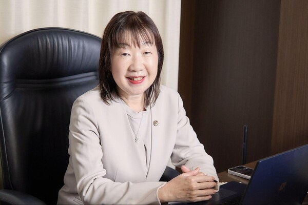 田中 真由美弁護士のインタビュー写真