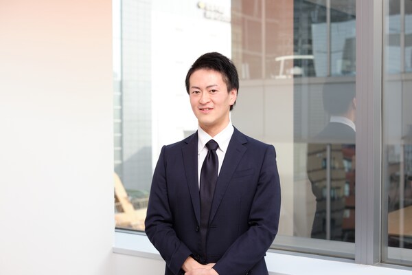 武井 英輔弁護士のインタビュー写真