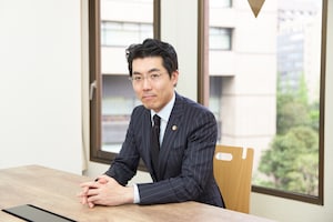 藤井 鉄平弁護士のインタビュー写真