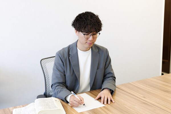 池田 翔一弁護士のインタビュー写真