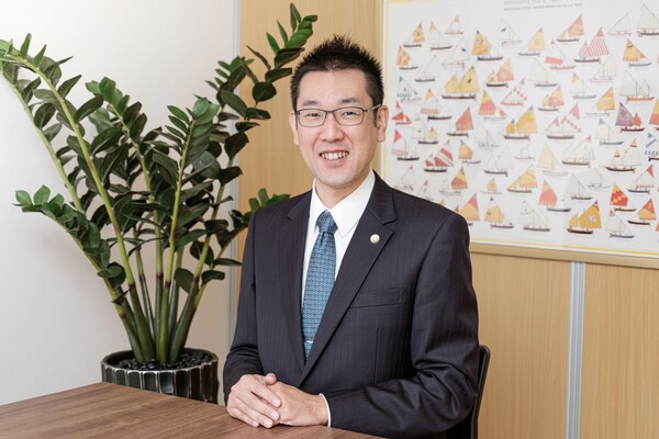 重光 健太郎弁護士のインタビュー写真