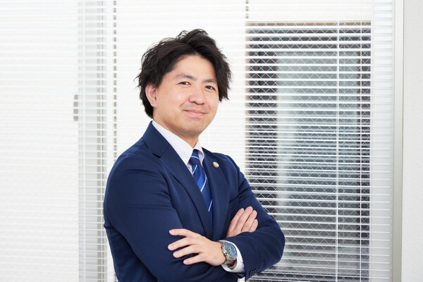 髙野 鉄平弁護士のインタビュー写真